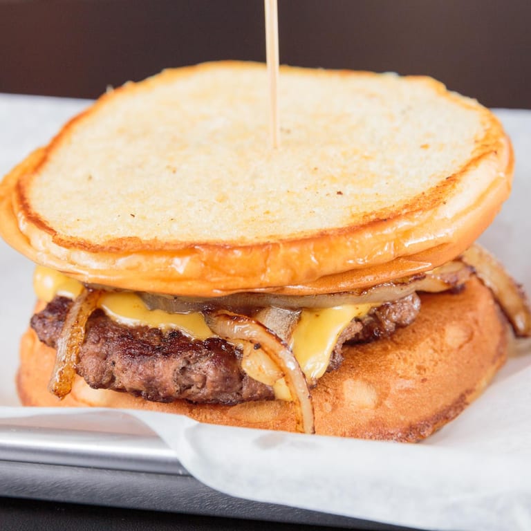 Patty Melt: A Delicious Twist on Burgers