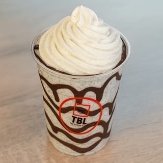 Cookies and Cream Milkshake (16 Oz)